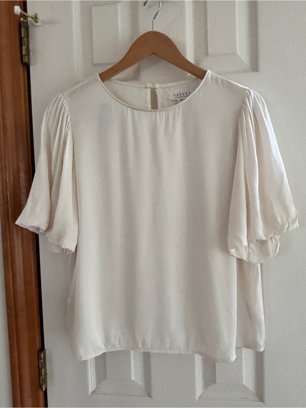 Velvet by Graham & Spencer Ivory Puff Sleeve Blouse